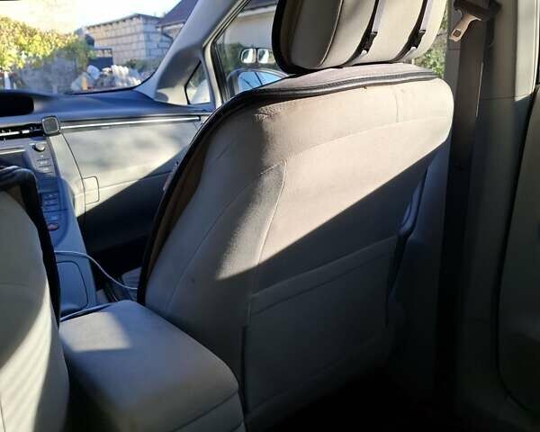 Серый Тойота Приус, объемом двигателя 1.8 л и пробегом 238 тыс. км за 10200 $, фото 14 на Automoto.ua