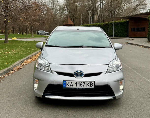 Сірий Тойота Пріус, об'ємом двигуна 1.8 л та пробігом 230 тис. км за 9500 $, фото 2 на Automoto.ua