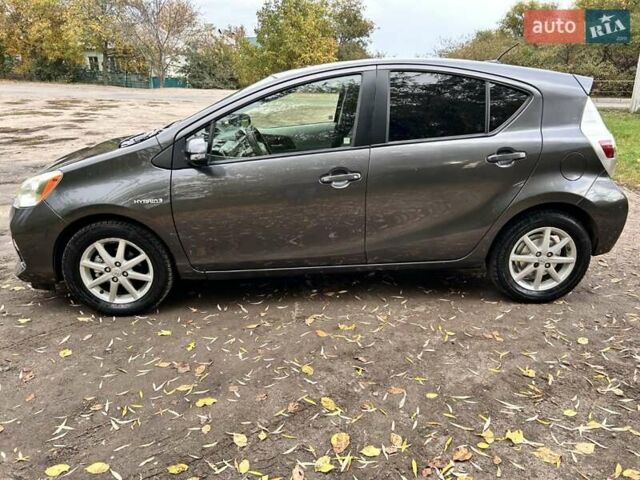 Тойота Приус 2012 в Кропивницком (Кировограде) на Automoto.ua Серый Тойота Приус, объемом двигателя 1.5 л и пробегом 220 тыс. км за 8700 $, фото 8 на Automoto.ua