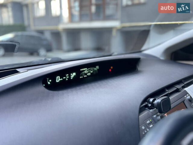 Сірий Тойота Пріус, об'ємом двигуна 1.8 л та пробігом 269 тис. км за 11499 $, фото 47 на Automoto.ua