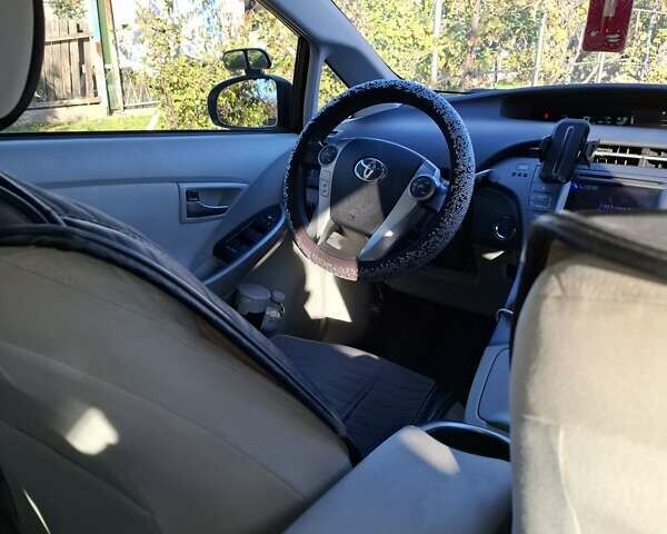 Серый Тойота Приус, объемом двигателя 1.8 л и пробегом 238 тыс. км за 10200 $, фото 11 на Automoto.ua