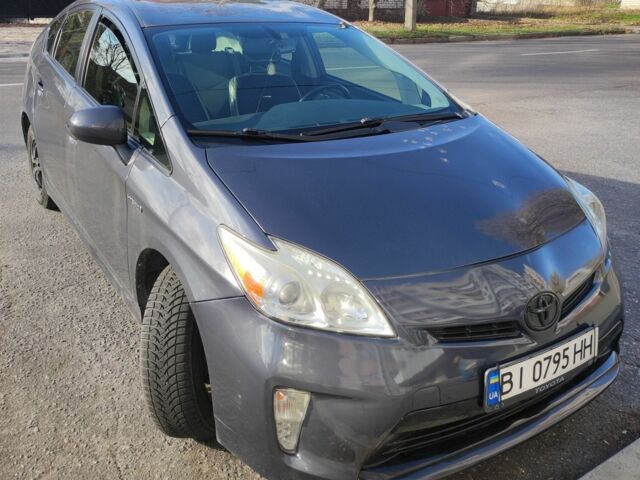 Сірий Тойота Пріус, об'ємом двигуна 1.8 л та пробігом 115 тис. км за 12500 $, фото 3 на Automoto.ua