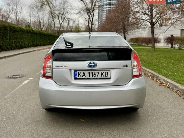 Сірий Тойота Пріус, об'ємом двигуна 1.8 л та пробігом 230 тис. км за 9500 $, фото 7 на Automoto.ua