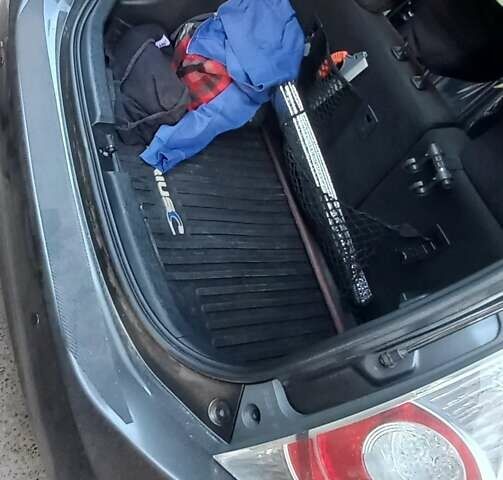 Серый Тойота Приус, объемом двигателя 1.5 л и пробегом 251 тыс. км за 8600 $, фото 11 на Automoto.ua