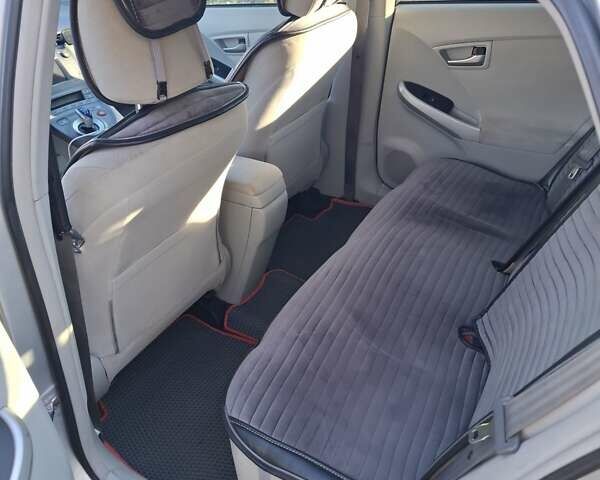 Серый Тойота Приус, объемом двигателя 1.8 л и пробегом 238 тыс. км за 10200 $, фото 3 на Automoto.ua