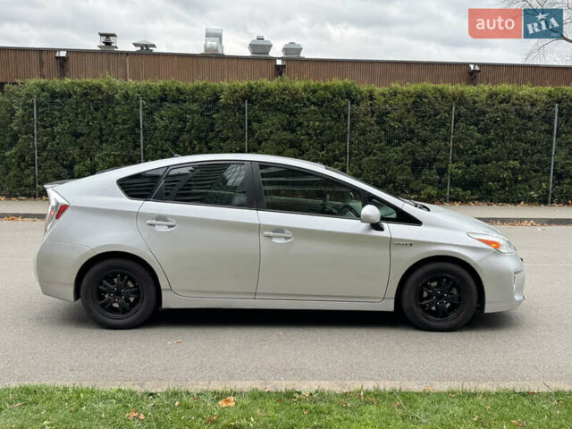 Сірий Тойота Пріус, об'ємом двигуна 1.8 л та пробігом 230 тис. км за 9500 $, фото 9 на Automoto.ua