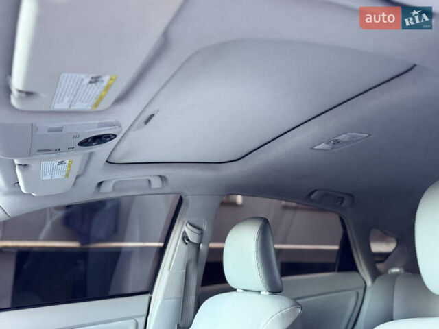 Сірий Тойота Пріус, об'ємом двигуна 1.8 л та пробігом 269 тис. км за 11499 $, фото 50 на Automoto.ua