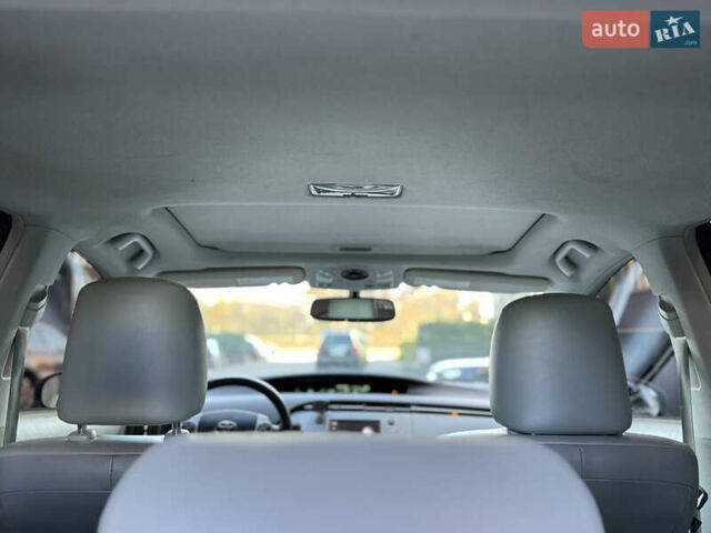 Сірий Тойота Пріус, об'ємом двигуна 1.8 л та пробігом 269 тис. км за 11499 $, фото 68 на Automoto.ua
