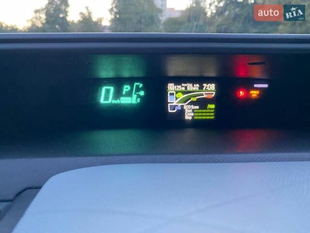 Серый Тойота Приус, объемом двигателя 1.5 л и пробегом 256 тыс. км за 7999 $, фото 10 на Automoto.ua