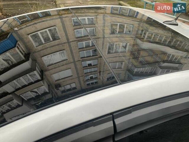 Серый Тойота Приус, объемом двигателя 1.8 л и пробегом 355 тыс. км за 10700 $, фото 8 на Automoto.ua
