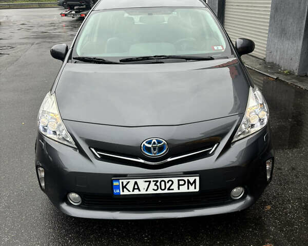 Серый Тойота Приус, объемом двигателя 1.8 л и пробегом 176 тыс. км за 14400 $, фото 3 на Automoto.ua