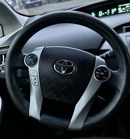 Серый Тойота Приус, объемом двигателя 1.8 л и пробегом 346 тыс. км за 11900 $, фото 1 на Automoto.ua