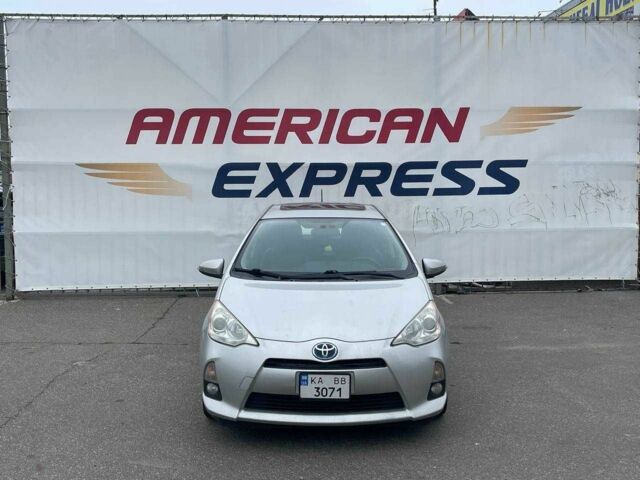 Серый Тойота Приус, объемом двигателя 1.5 л и пробегом 270 тыс. км за 8400 $, фото 8 на Automoto.ua