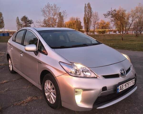 Сірий Тойота Пріус, об'ємом двигуна 1.8 л та пробігом 240 тис. км за 9990 $, фото 25 на Automoto.ua