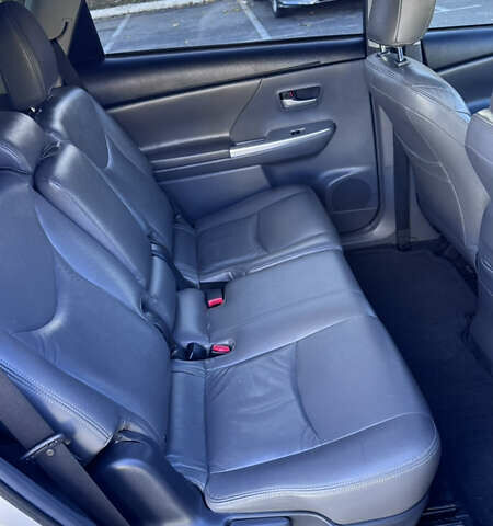 Серый Тойота Приус, объемом двигателя 1.8 л и пробегом 162 тыс. км за 15200 $, фото 19 на Automoto.ua