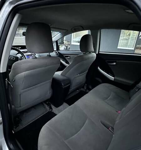 Серый Тойота Приус, объемом двигателя 1.8 л и пробегом 346 тыс. км за 11900 $, фото 3 на Automoto.ua