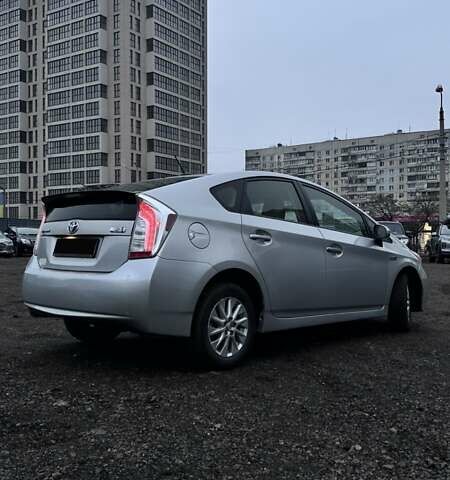 Серый Тойота Приус, объемом двигателя 1.8 л и пробегом 346 тыс. км за 11900 $, фото 6 на Automoto.ua