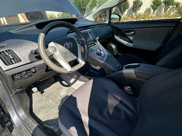 Серый Тойота Приус, объемом двигателя 1.8 л и пробегом 269 тыс. км за 10200 $, фото 6 на Automoto.ua