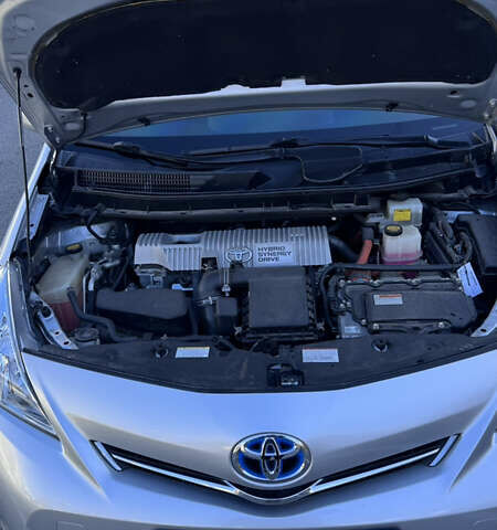 Серый Тойота Приус, объемом двигателя 1.8 л и пробегом 162 тыс. км за 15200 $, фото 26 на Automoto.ua