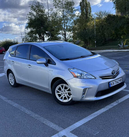 Серый Тойота Приус, объемом двигателя 1.8 л и пробегом 162 тыс. км за 15200 $, фото 1 на Automoto.ua
