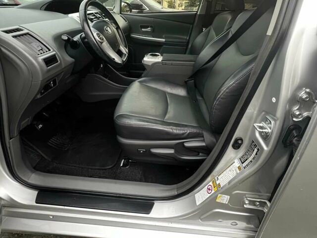 Серый Тойота Приус, объемом двигателя 1.8 л и пробегом 89 тыс. км за 3100 $, фото 7 на Automoto.ua