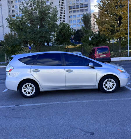 Серый Тойота Приус, объемом двигателя 1.8 л и пробегом 162 тыс. км за 15200 $, фото 14 на Automoto.ua