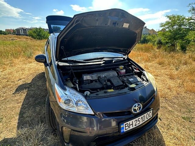 Серый Тойота Приус, объемом двигателя 1.8 л и пробегом 269 тыс. км за 10200 $, фото 4 на Automoto.ua