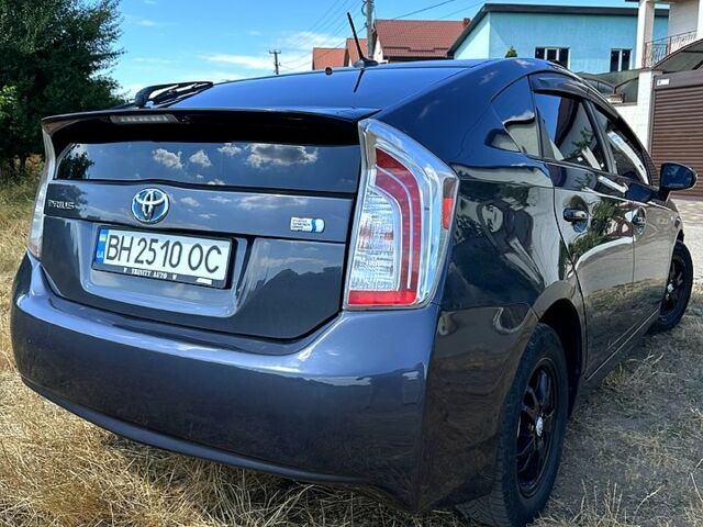 Серый Тойота Приус, объемом двигателя 1.8 л и пробегом 269 тыс. км за 10200 $, фото 8 на Automoto.ua