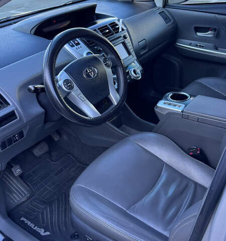 Серый Тойота Приус, объемом двигателя 1.8 л и пробегом 162 тыс. км за 15200 $, фото 22 на Automoto.ua