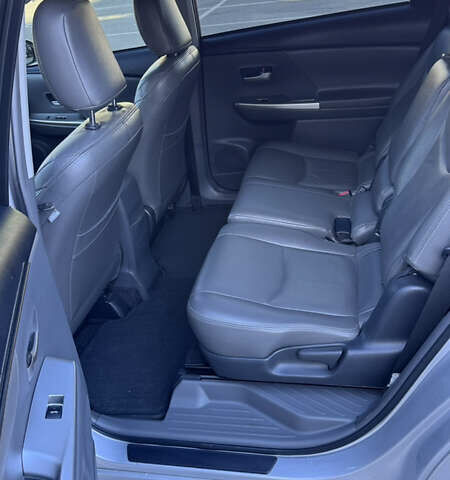 Серый Тойота Приус, объемом двигателя 1.8 л и пробегом 162 тыс. км за 15200 $, фото 21 на Automoto.ua