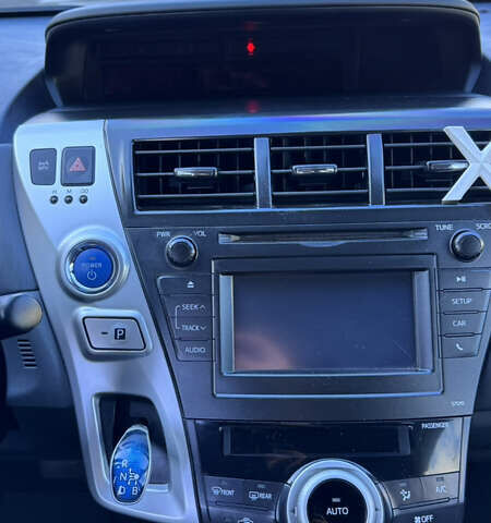 Серый Тойота Приус, объемом двигателя 1.8 л и пробегом 162 тыс. км за 15200 $, фото 24 на Automoto.ua