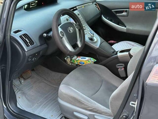 Серый Тойота Приус, объемом двигателя 1.8 л и пробегом 186 тыс. км за 11490 $, фото 9 на Automoto.ua