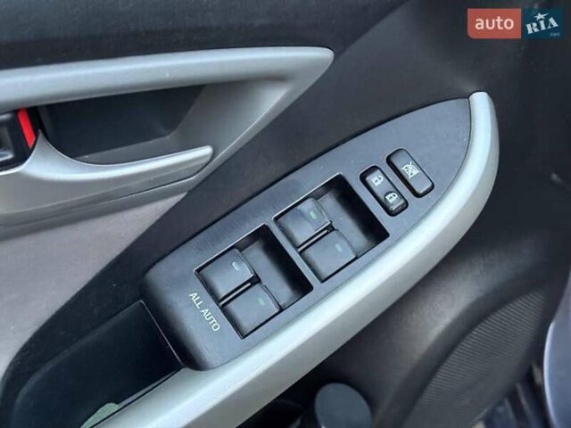 Серый Тойота Приус, объемом двигателя 1.8 л и пробегом 186 тыс. км за 11490 $, фото 11 на Automoto.ua