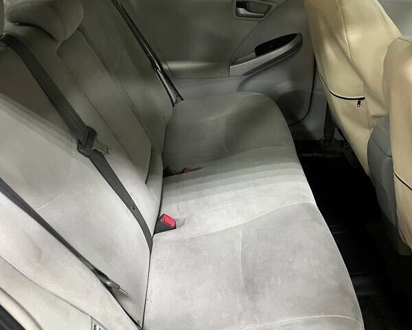 Тойота Приус 2014 в Вишневом на Automoto.ua Серый Тойота Приус, объемом двигателя 1.8 л и пробегом 305 тыс. км за 12000 $, фото 8 на Automoto.ua