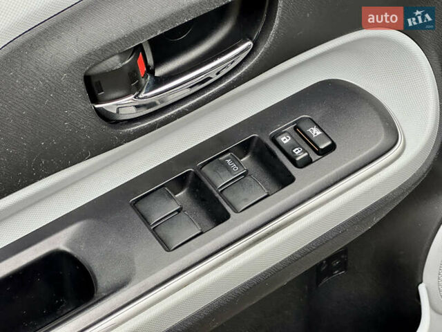 Серый Тойота Приус, объемом двигателя 1.5 л и пробегом 228 тыс. км за 12490 $, фото 23 на Automoto.ua