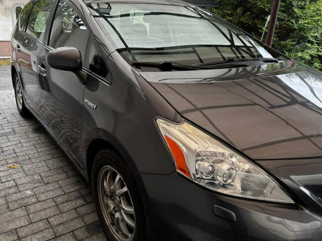 Сірий Тойота Пріус, об'ємом двигуна 1.79 л та пробігом 360 тис. км за 10200 $, фото 1 на Automoto.ua