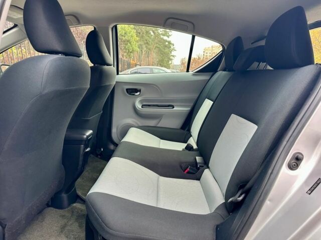 Сірий Тойота Пріус, об'ємом двигуна 1.5 л та пробігом 225 тис. км за 11799 $, фото 12 на Automoto.ua