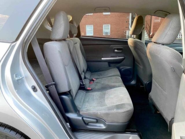 Серый Тойота Приус, объемом двигателя 1.8 л и пробегом 85 тыс. км за 9900 $, фото 10 на Automoto.ua