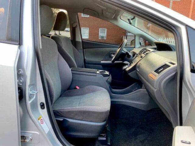 Серый Тойота Приус, объемом двигателя 1.8 л и пробегом 85 тыс. км за 9900 $, фото 9 на Automoto.ua