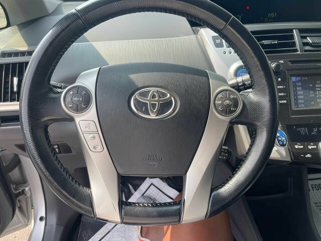 Тойота Приус 2014 в Одессе на Automoto.ua Серый Тойота Приус, объемом двигателя 1.8 л и пробегом 81 тыс. км за 3168 $, фото 10 на Automoto.ua