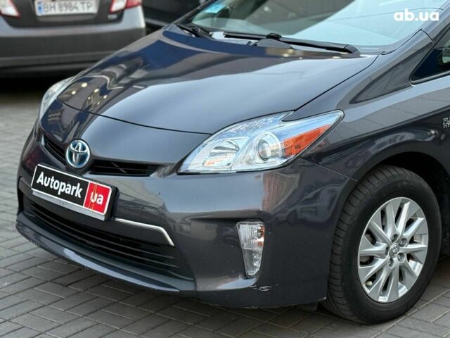 Тойота Приус 2014 в Одессе на Automoto.ua Серый Тойота Приус, объемом двигателя 1.8 л и пробегом 186 тыс. км за 11490 $, фото 3 на Automoto.ua