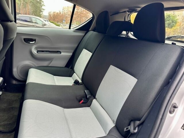 Сірий Тойота Пріус, об'ємом двигуна 1.5 л та пробігом 225 тис. км за 11799 $, фото 13 на Automoto.ua