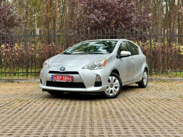 Сірий Тойота Пріус, об'ємом двигуна 1.5 л та пробігом 225 тис. км за 11799 $, фото 1 на Automoto.ua