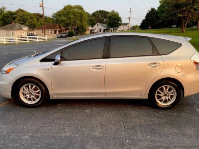 Серый Тойота Приус, объемом двигателя 1.8 л и пробегом 85 тыс. км за 9900 $, фото 4 на Automoto.ua