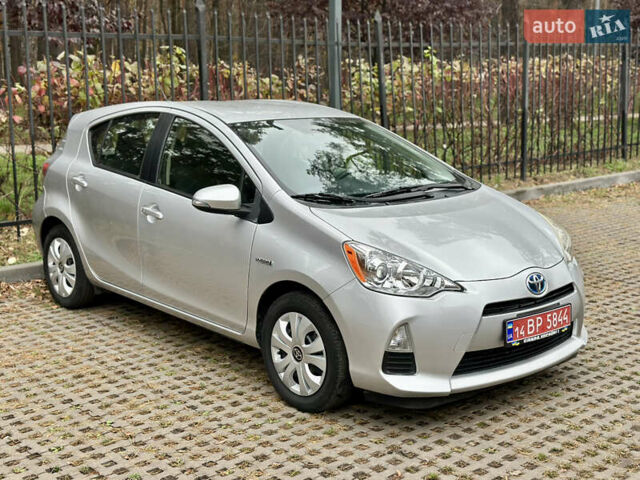 Серый Тойота Приус, объемом двигателя 1.5 л и пробегом 228 тыс. км за 12490 $, фото 53 на Automoto.ua
