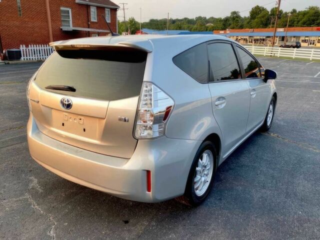 Серый Тойота Приус, объемом двигателя 1.8 л и пробегом 85 тыс. км за 9900 $, фото 6 на Automoto.ua