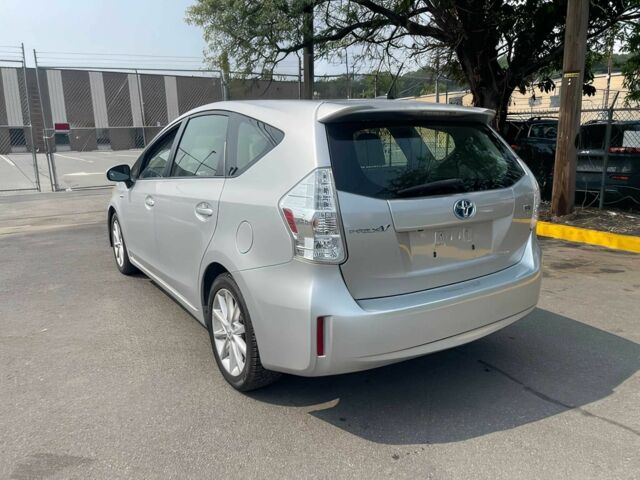 Тойота Приус 2014 в Одессе на Automoto.ua Серый Тойота Приус, объемом двигателя 1.8 л и пробегом 81 тыс. км за 3168 $, фото 6 на Automoto.ua