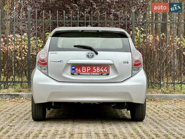 Серый Тойота Приус, объемом двигателя 1.5 л и пробегом 228 тыс. км за 12490 $, фото 15 на Automoto.ua