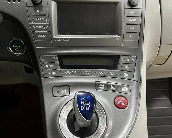 Тойота Приус 2014 в Вишневом на Automoto.ua Серый Тойота Приус, объемом двигателя 1.8 л и пробегом 305 тыс. км за 12000 $, фото 10 на Automoto.ua