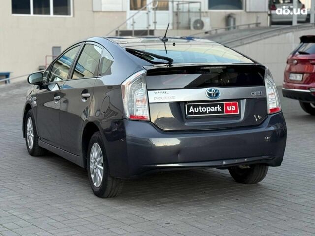 Тойота Приус 2014 в Одессе на Automoto.ua Серый Тойота Приус, объемом двигателя 1.8 л и пробегом 186 тыс. км за 11490 $, фото 6 на Automoto.ua